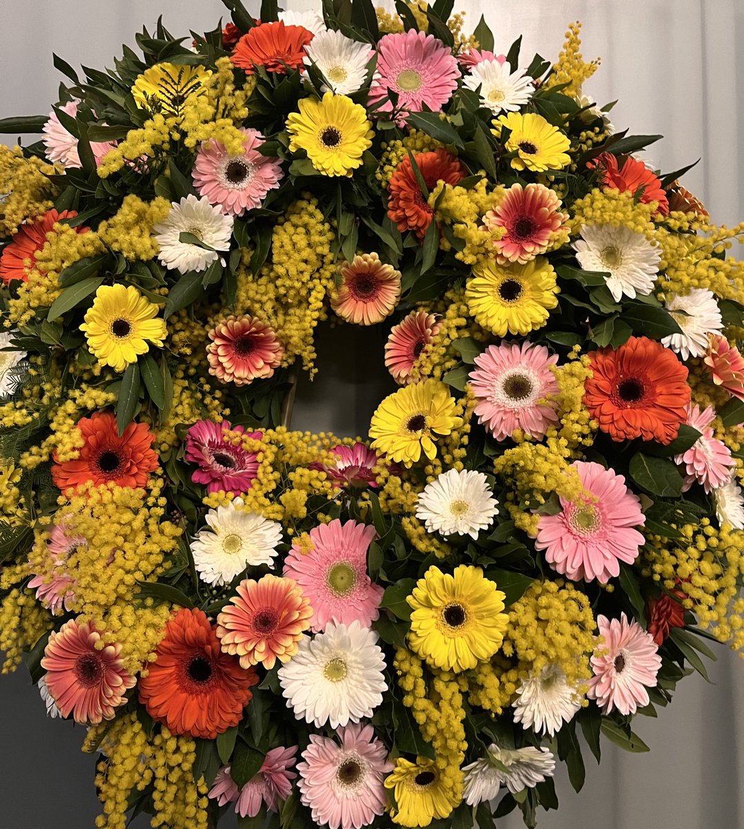 gxlapace's tweet photo. La memoria di #ModestaValenti alla stazione di #Roma #Termini. Intorno alla sua #storia, a quella di tanti uomini soli e donne sole, è nato un movimento di #solidarietà che ha la potenza di far cambiare situazioni difficili. @santegidionews https://t.co/fsICCuy19Y