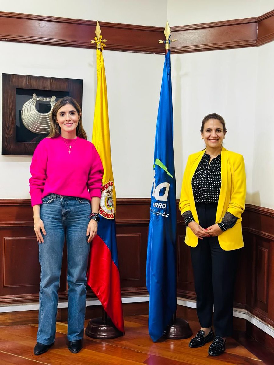vvbernal's tweet photo. Nos reunimos con @LauraRoaZ, presidenta del @FNAahorro, para implementar estrategias que garanticen acceso a viviendas VIS y VIP en @Bogota. Estas herramientas deben ir acompañadas del ahorro como vía para que más familias logren el sueño de tener vivienda propia. https://t.co/IATy9msDQw