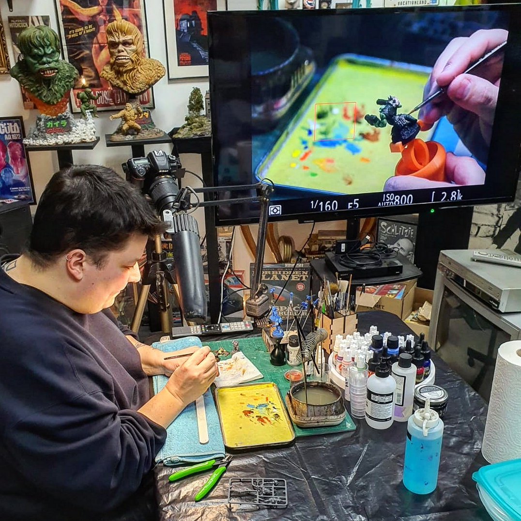 umaoeworkshop's tweet image. 🖌️🎨 Hoy ha sido un #día largo...pero con una tarde estupenda. #Pintando y acompañado de muy buenos #colegas de #Hobby.
⭐⭐⭐⭐⭐
Da gusto #enseñar con tan buen rollo, #Gracias a todos los asistentes y por #apoyarnos en esta #nuevaetapa modelistica. 
Gracias! 🔥🔥🔥