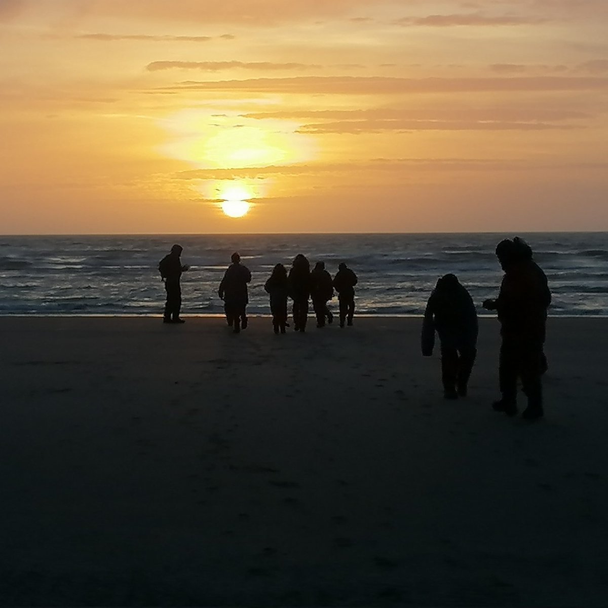Chilling at the beach watching the sunset.

#neverstopexploring #atthebeach #sunset #outdoorfun #outdooreducation #chmastraining