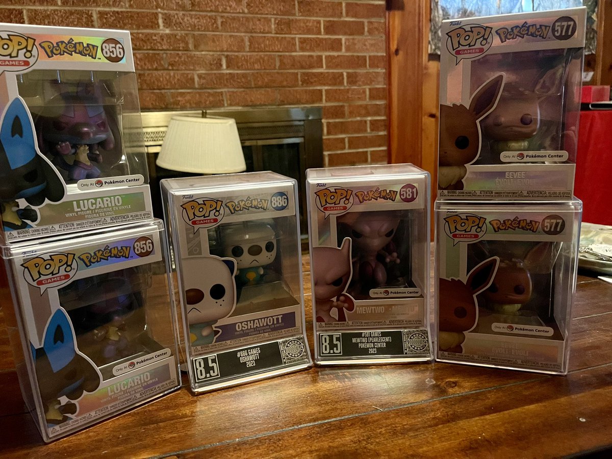 TylerMCollects's tweet image. Mail day! Lucario came. I’m not a big POP guy but I do try to get the Pokémon Center ones. #pearlescent #Pokemon #pops #lucario #oshawott #mewtwo #eevee #popsgradingservice #pgs