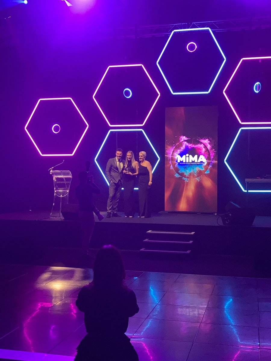 future-pro tweet media