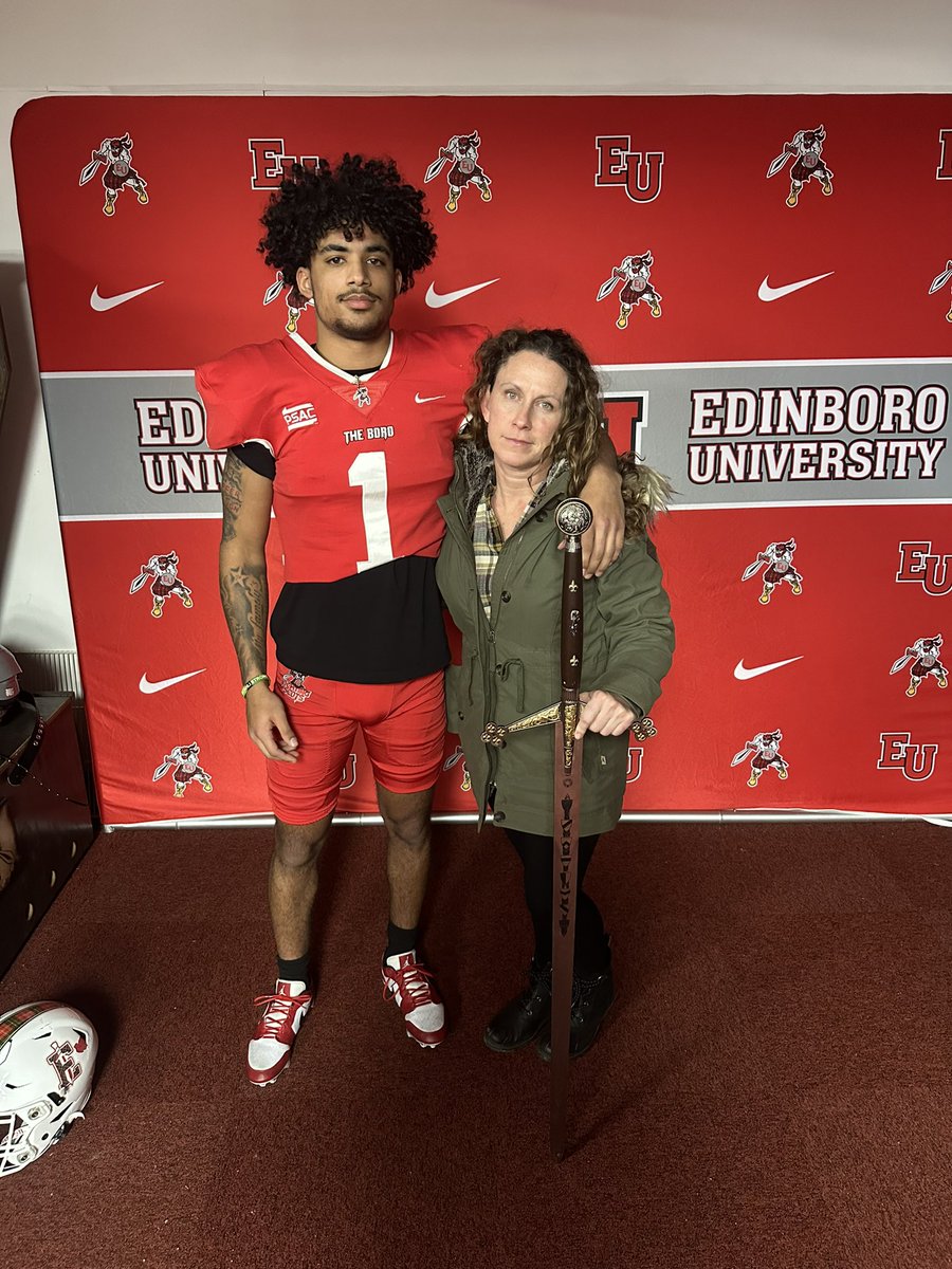 williams_shey's tweet photo. First I just want to the man above 🙏🏾very excited to announce I’ve received a division 2 offer from @EdinboroFB and wanted to thank @CoachPapley and the rest of the staff for the amazing visit. https://t.co/XBltZJ1UtH