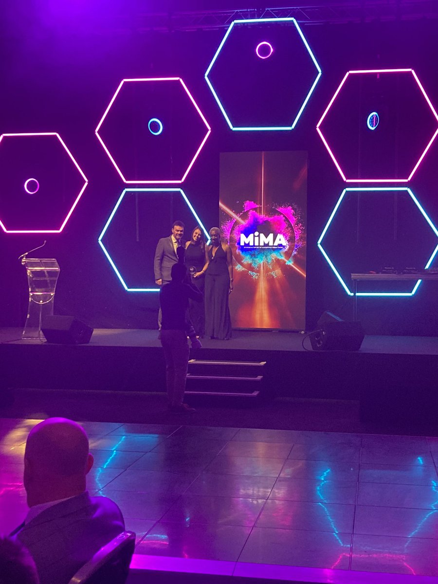 future-pro tweet media