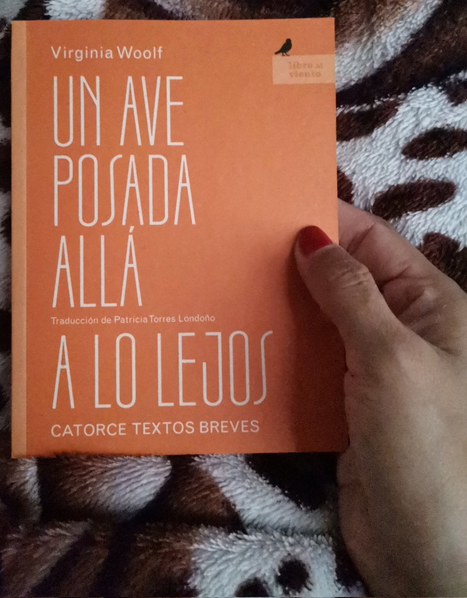 nanyoalexia's tweet photo. El primer libro del 2024 📖 https://t.co/Kb7vWYFcZf
