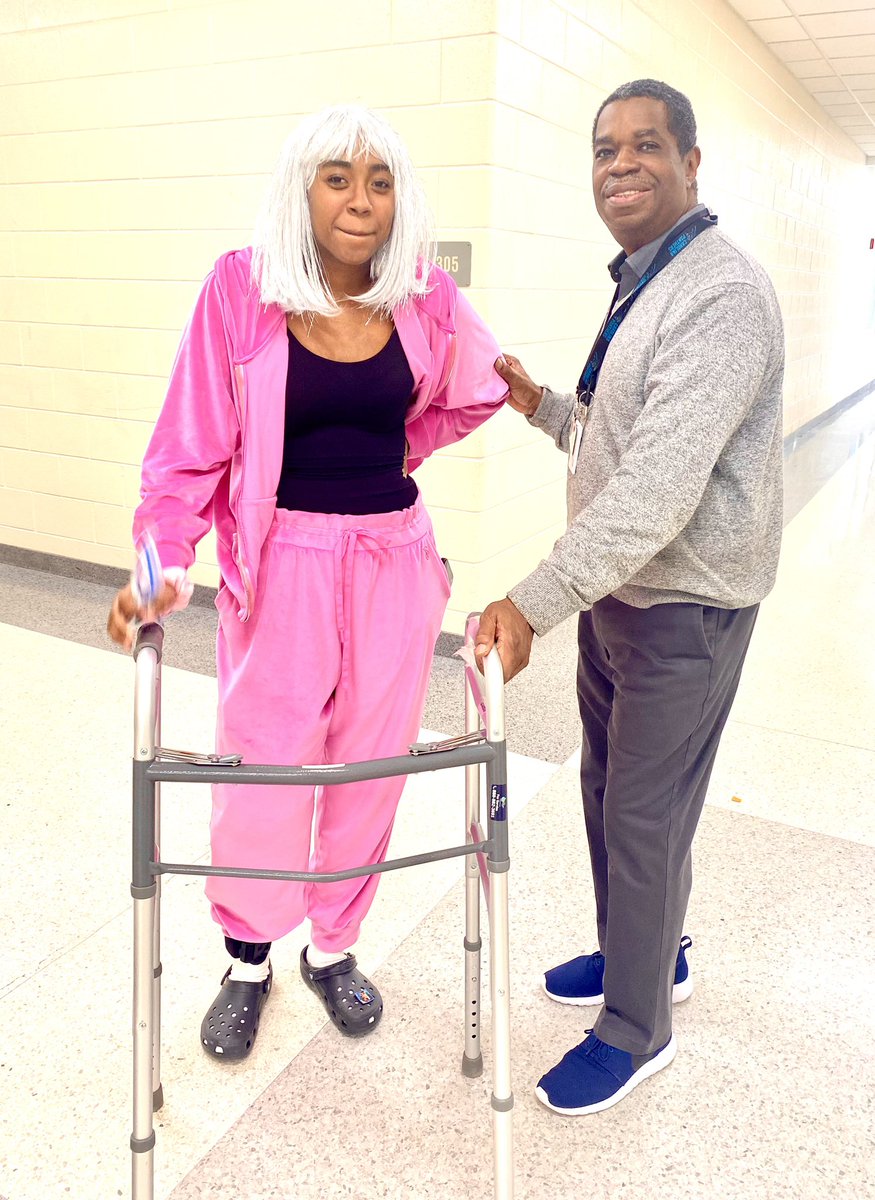 zerdob's tweet photo. @westwood_stuco
โThose who respect their elders pave their own road toward success.โ
~African proverb~
Old School vs New School
Old School for the Win๐
#ComingHomeWeek ๐ฐ
@westwood_stuco https://t.co/qHHIBEd80x