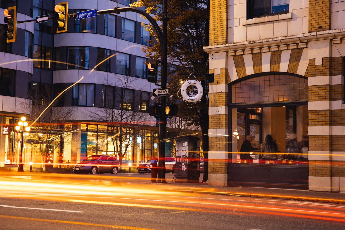 Wandering Mollusk Oyster Co tweet media