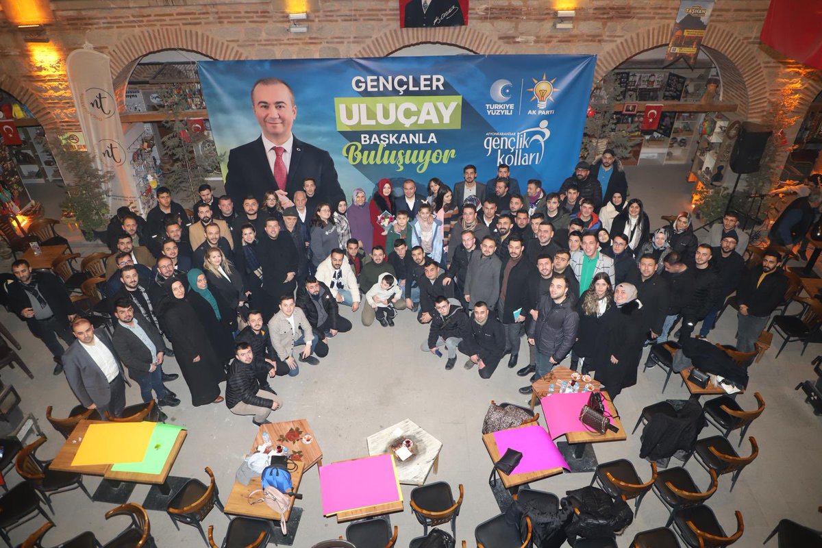 AkGenclikAfyon's tweet photo. AK Gençlik Hazır, Afyonkarahisar Hazır…😎

Belediye Başkan Adayımız Hüseyin Ceylan Uluçay’ın katılımıyla “Gençlik Buluşması” programımızı coşkulu ve yoğun bir şekilde gerçekleştirdik.

Heyecan, kararlılık ve azimle her daim yanındayız…💥 https://t.co/eFEMgnHGNr