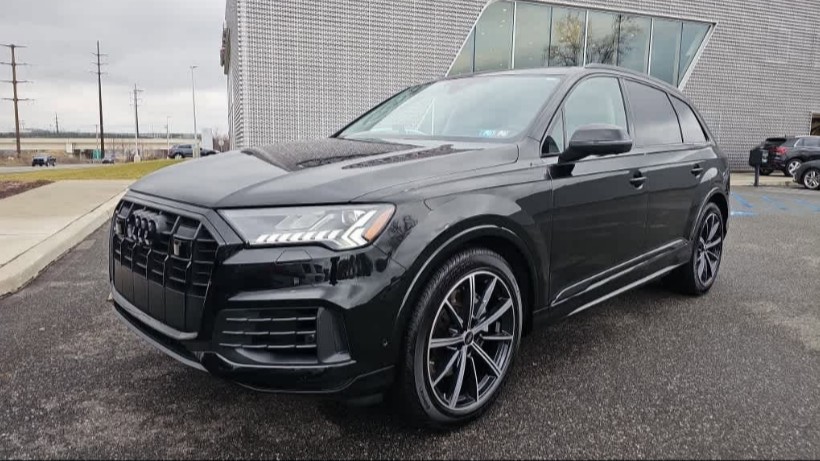 Unleash luxury with our latest arrival! 🚗✨

 Dive into the unparalleled sophistication of the pre-owned 2023 Audi Q7 55 now available at #Audi #Allentown. Only 10,887 miles.

Elevate your drive. 
AudiAllentown.com

#AudiQ7 #LuxuryCars #cioccaonsocial #audiq755