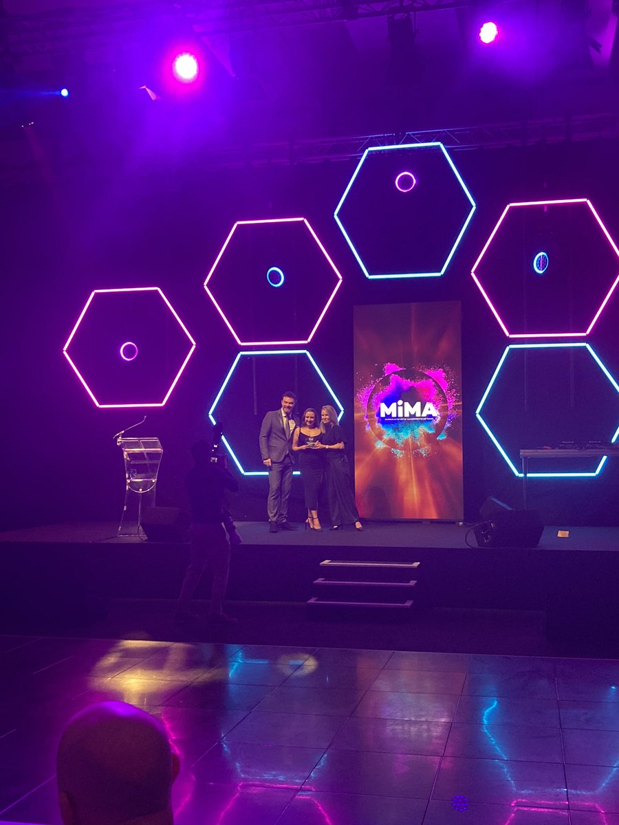 future-pro tweet media