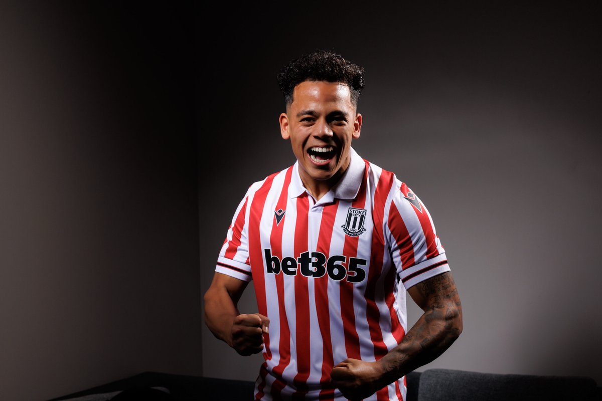 stokecity's tweet photo. Ready in red and white 🔴⚪️ https://t.co/xxH5sbVQEP