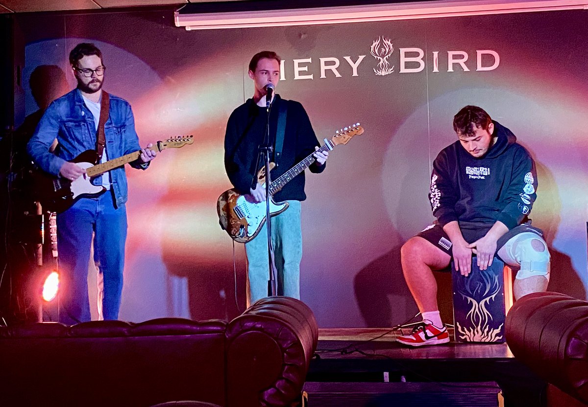 FieryBirdVenue's tweet photo. Thanks to the performers, audience & volunteers for tonightโs #FieryBird Open Mic at our venue ๐๐ 32 Goldsworth Road, Woking GU21 6JT - next to the fire station. Most Thursdays at 7:30pm - everyone welcome @FieryBirdVenue
#openmic #Woking #livemusic #WeLoveWoking https://t.co/z9SFdFW9Hs