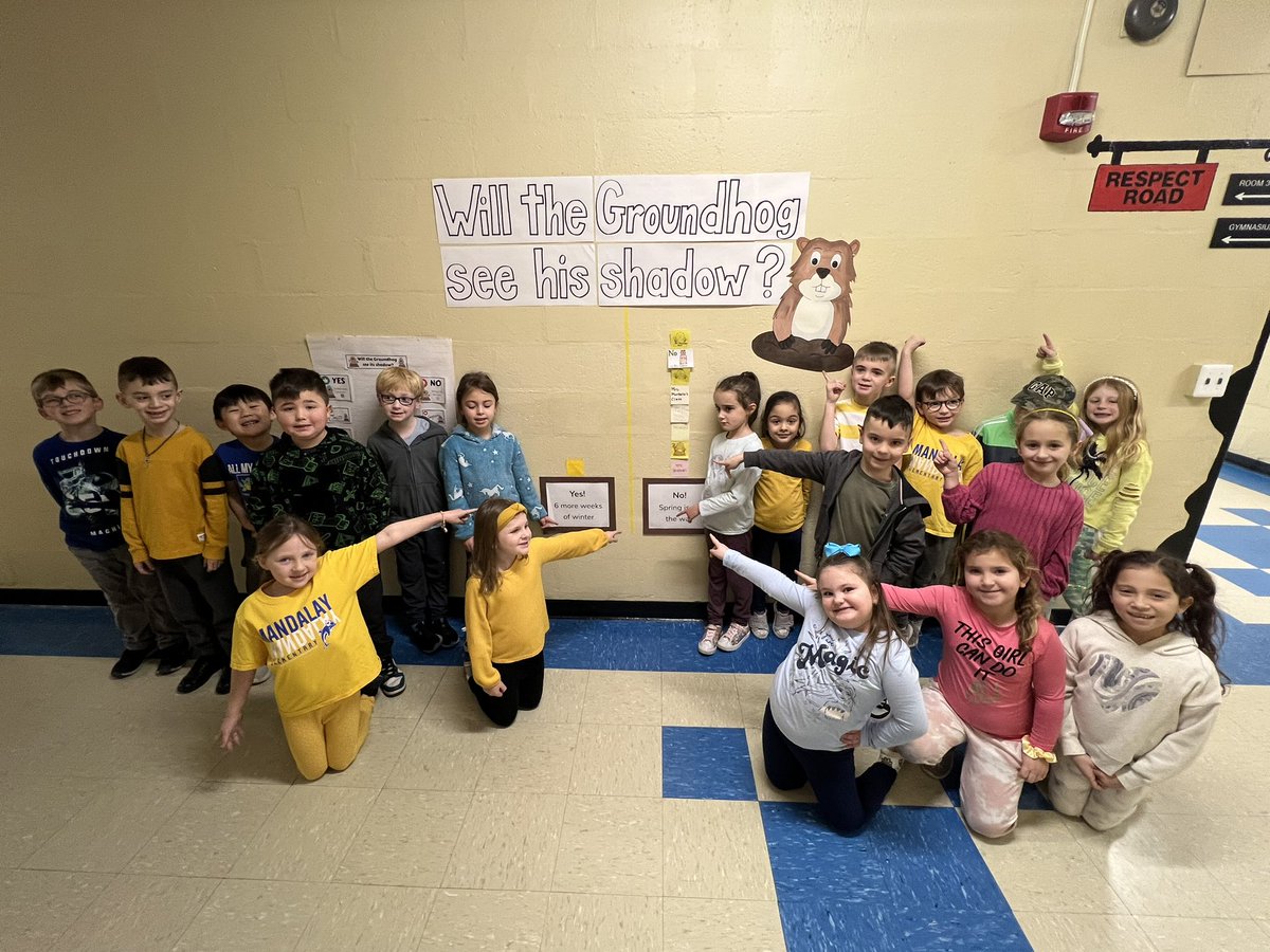 Ms. Martinek tweet media