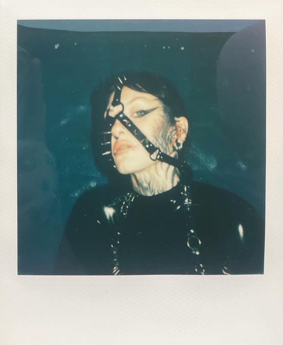 Watch Xio Xander's leaked NSFW photo on TwXstars