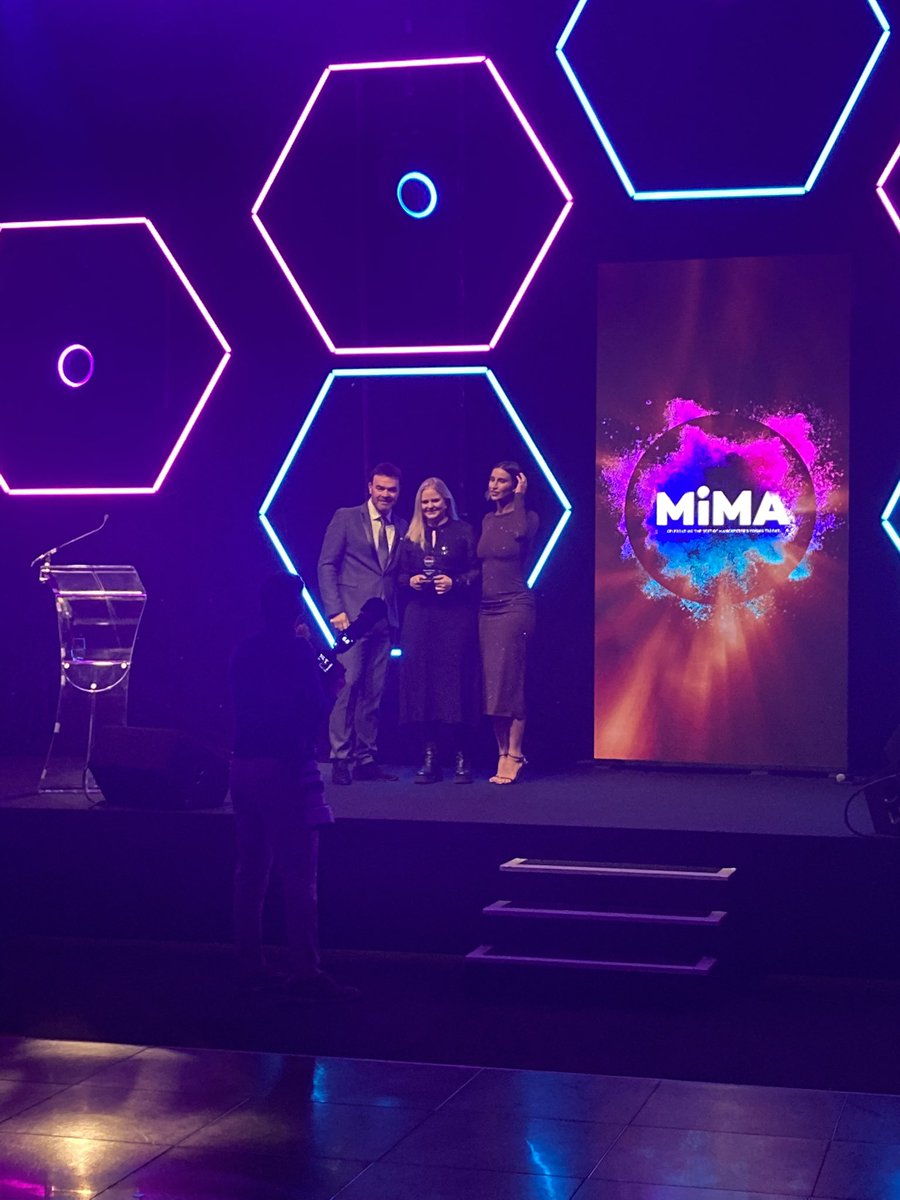 future-pro tweet media