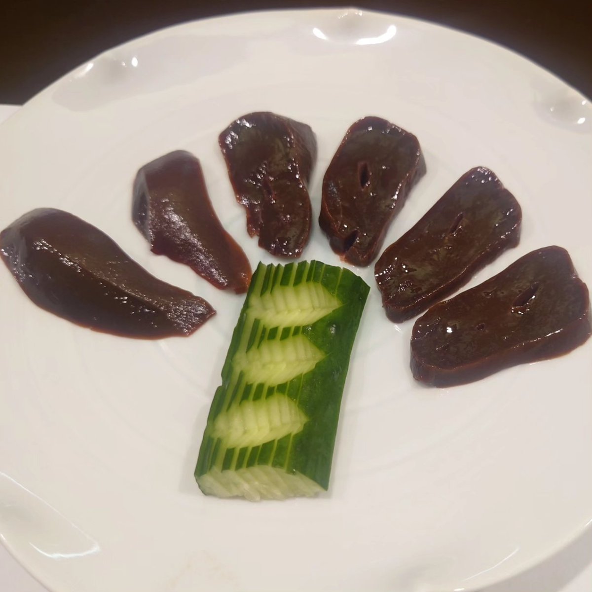 馬のレバ刺し
初めて食べたよ😋
