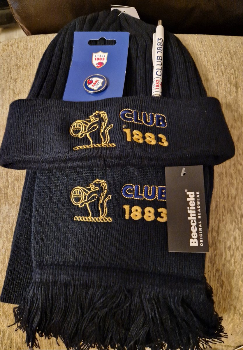 stanley_brian's tweet photo. Arrived today @RaithRovers. Superb gift from the club. https://t.co/CWu1Y5ouKT
