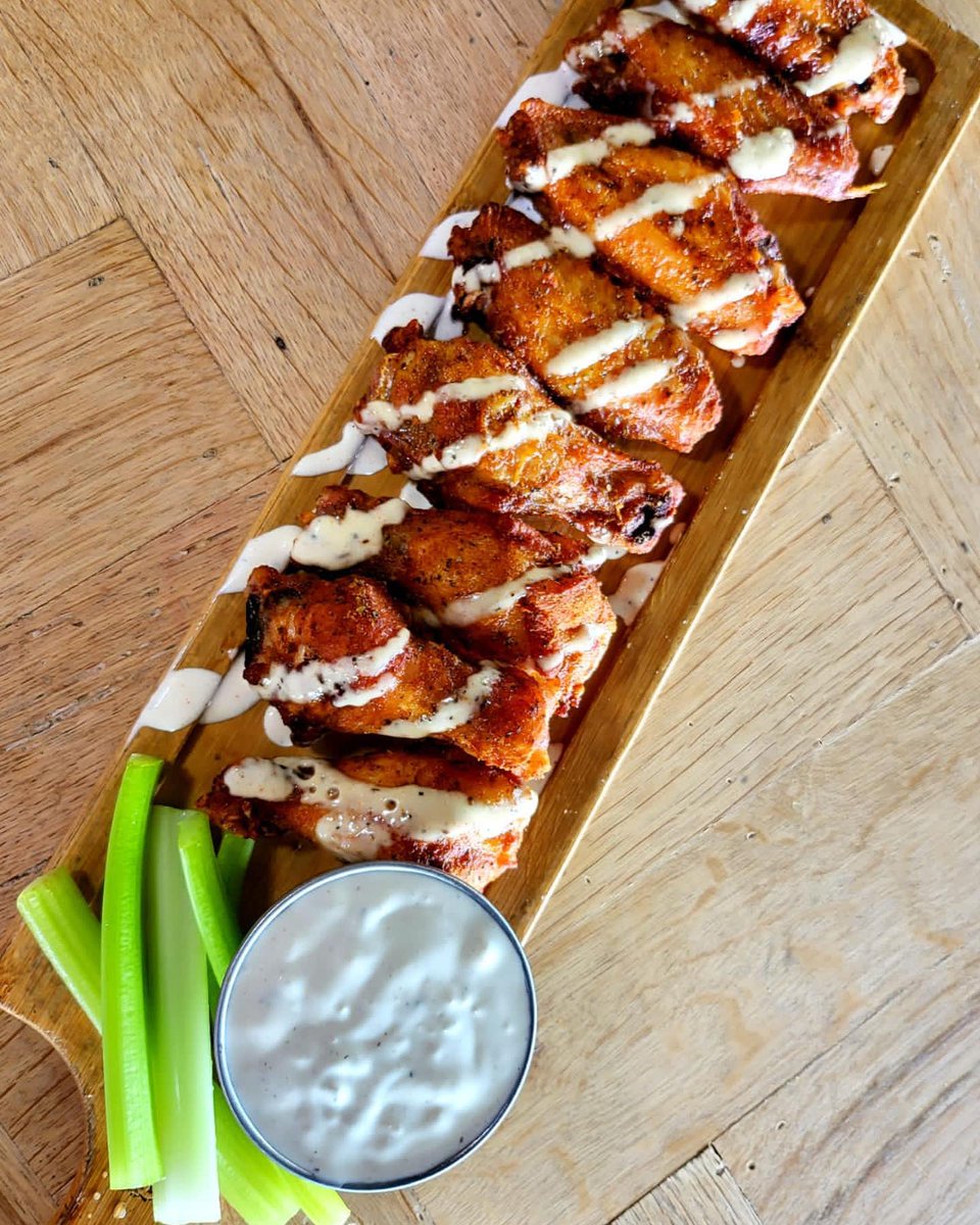 Escape the winter blues and head to Charley's Ocean Grill in Long Branch for a summer vacation experience all year round! 🍽️🍹

#CharleysOceanGrill #LongBranchNJ #NJFoodies

l8r.it/MusB