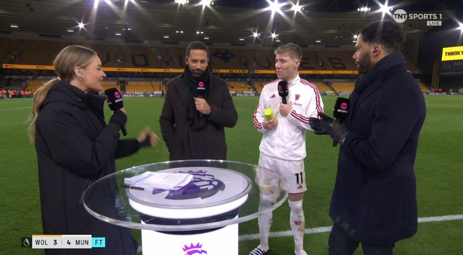 ManUtdInPidgin's tweet photo. 🚨👏 𝐎𝐅𝐅𝐈𝐂𝐈𝐀𝐋: Rasmus Højlund bin win man of the match.

Baller 🔥⚽️ https://t.co/QTFHsN8M8X