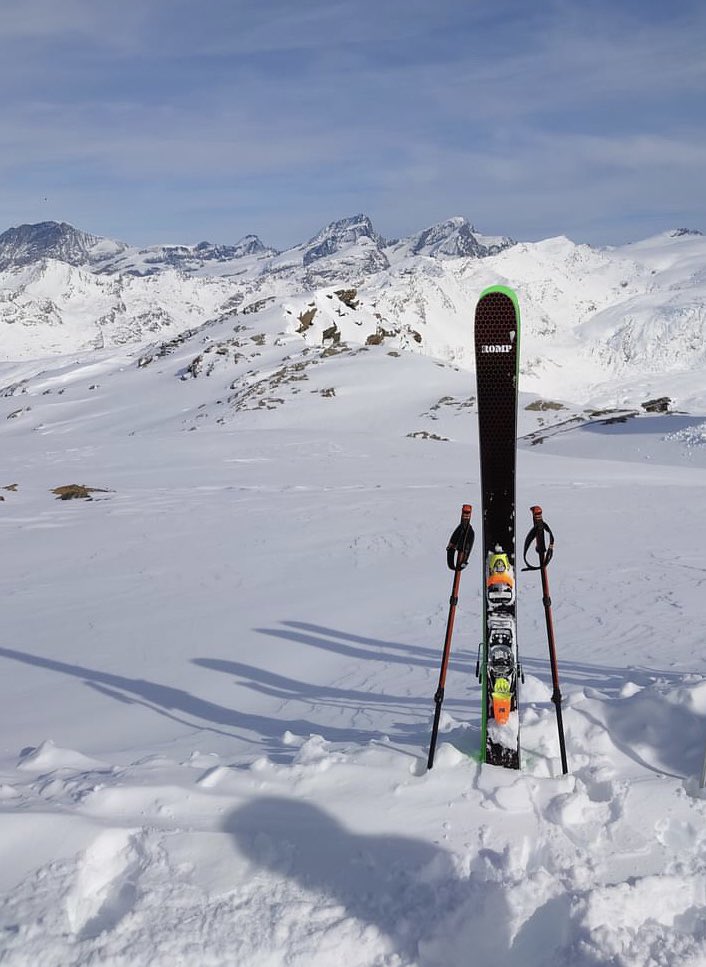 Romp Skis tweet media