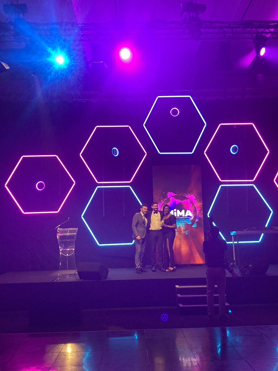 future-pro tweet media