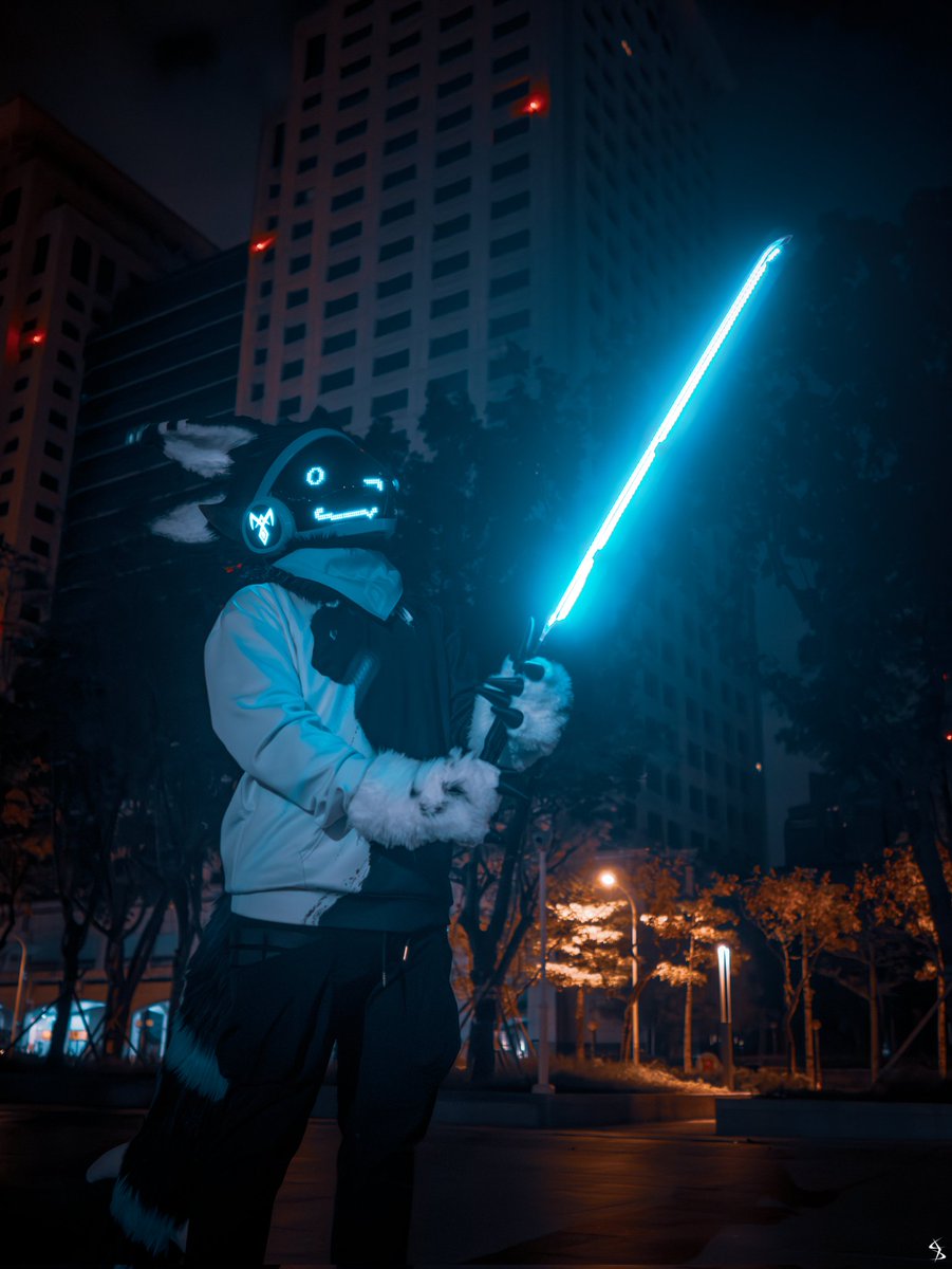 When Nostel took out the knife for the first time

Nostel: Wow, what is this long and shiny thing?

📸：<a href="/Ikawa890210/">井川 / ( •᷄ὤ•᷅) ➡️2/8-2/12 廣州</a>

#fursuitfriday #protogen