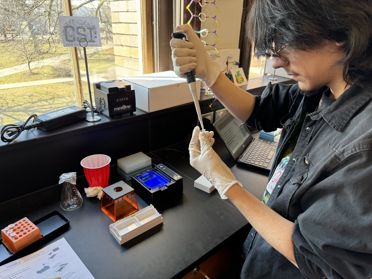 MrArsenie's tweet image. Fantastic lab session today with my @CarlSchurzHS #dpbio #ibbio students running two DNA fingerprinting scenarios via @MiniOneSystem Super proud of my students who practiced new techniques and skills! Tomorrow we debrief!