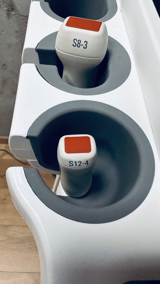 Amigo_Intl's tweet photo. #processing 
Available on May 2024 🙏 

PHILIPS Affinity 70 C ultrasound system
Year of manufacture: 2015
Software version 7
Two cardio transducers: S8-3 (for adult) / S12-4 (for children) https://t.co/54yYYW8b3J