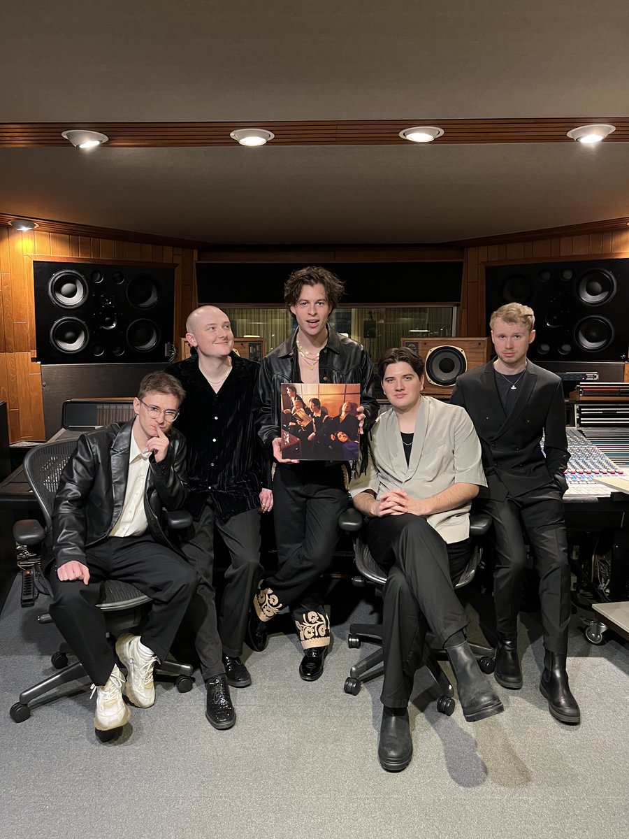 giantrooksmusic's tweet photo. OUR SECOND ALBUM "HOW HAVE YOU BEEN?" OUT!! NOW!! three years in the making. it’s all yours now. x

https://t.co/kR5C7ablAE https://t.co/KCAVo9Ny8A