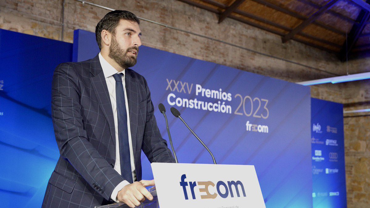 JA_Antelo's tweet photo. Siempre vamos a estar al lado de los empresarios que trabajan para hacer una mejor Región y, por ende, una mejor España.

🤝🏼 Sigamos trabajando juntos para generar inversión, riqueza y empleo.

#PREMIOSFRECOM2023 https://t.co/ABRQUrxnwR