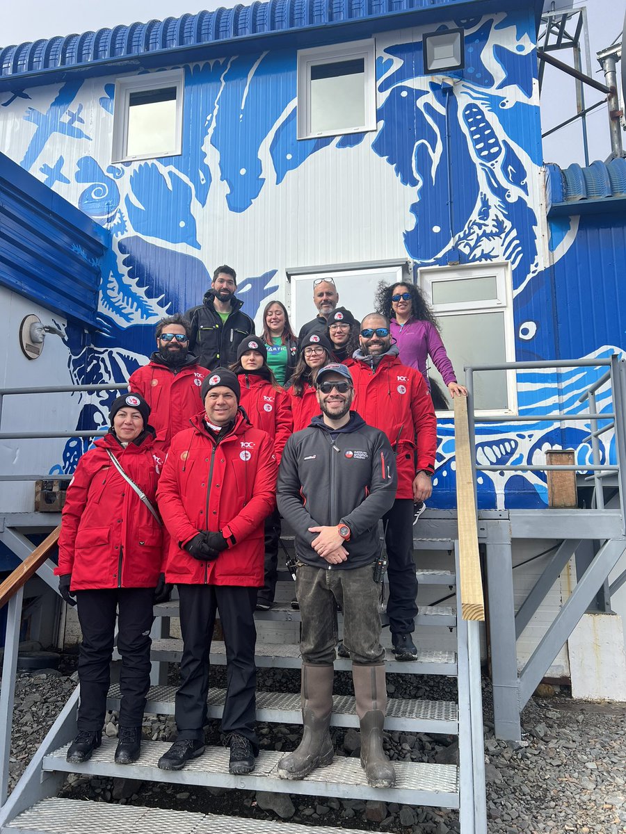 También nos visitó <a href="/DrBurcuOzsoy/">Prof. Dr. Burcu Ozsoy</a> 
vicepresidenta del SCAR, el embajador H.E. Süleyman Ömür Budak y el subdirector del <a href="/Tubitak/">TÜBİTAK</a>, Özgün Oktar junto a investigadores y estudiantes de Turquía 🇹🇷