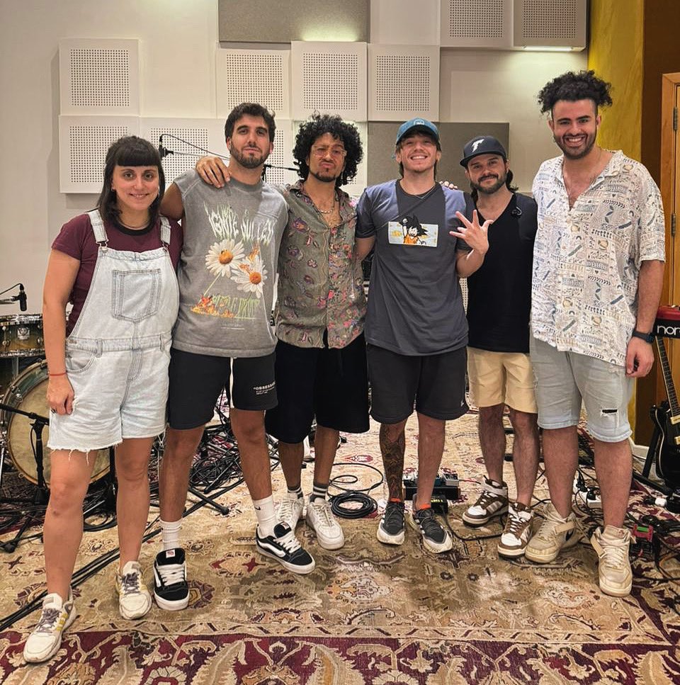 Muy feliz de ser el Director Musical para <a href="/PauloLondra/">Paulyrics</a> en este nuevo desafío musical!
Gracias Paulo por la confianza,la oportunidad de hacer música juntos y por permitirme ser parte de esta nueva etapa que viene con todo!
🚨Esto será ⚡️🚀🦁🏆🥊
#PauloLondra #MusicDirector