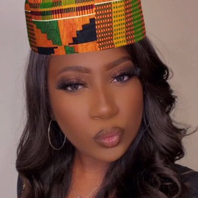 LegsslikeWhoa's tweet image. #NewProfilePic 😂🖤 Me and Rosa Parks have the same birthday 🔥 #Feb4 #AquariusSeason