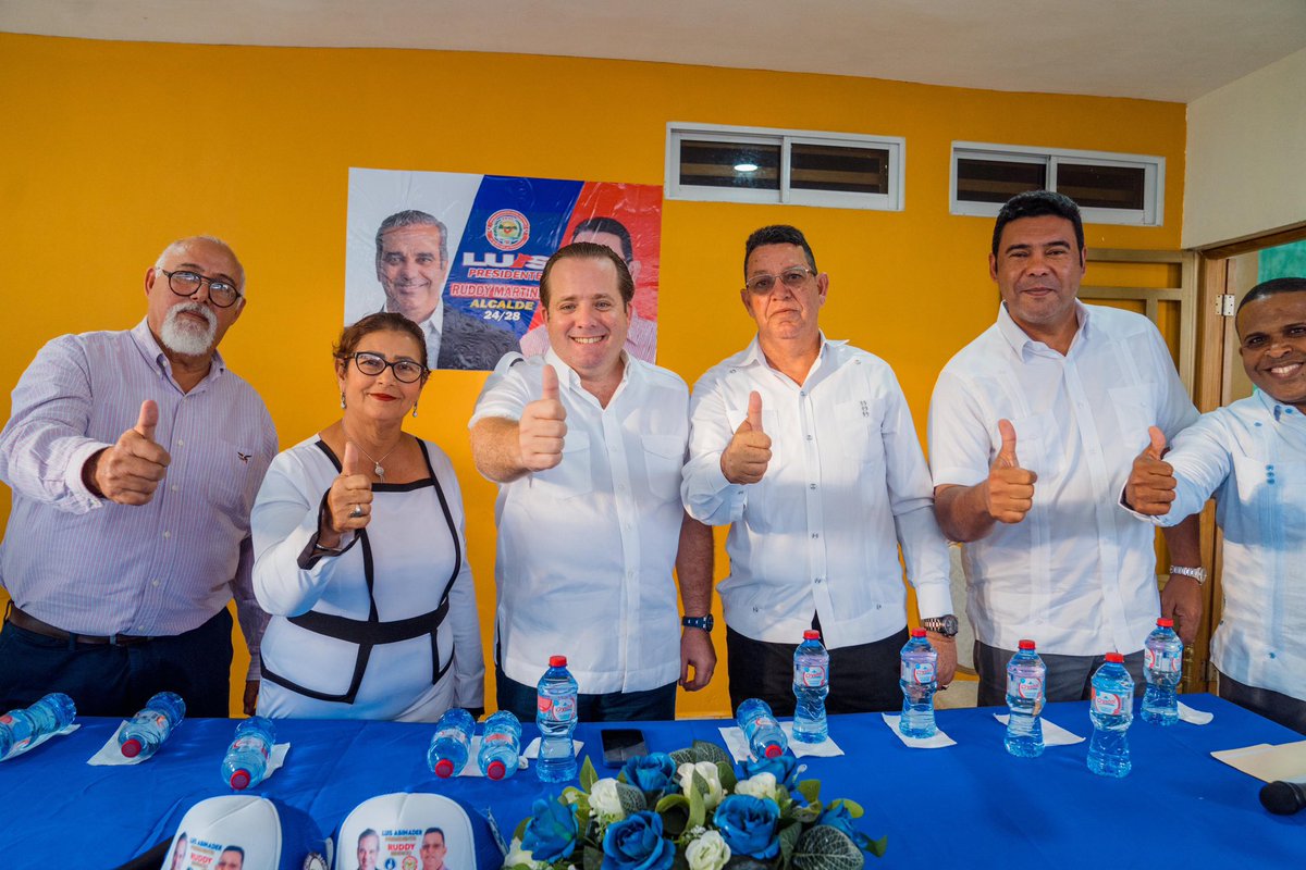 JosePaliza's tweet photo. Apostando a la colectivo y no a lo individual, nos ha permitido ser el primer partido del sistema político dominicano. Hoy estamos llamados a dar un contundente apoyo al compatriota, Ruddy Martínez, para que logre el triunfo en La Otra Banda. ¡Unidos..! https://t.co/wxixv078yY