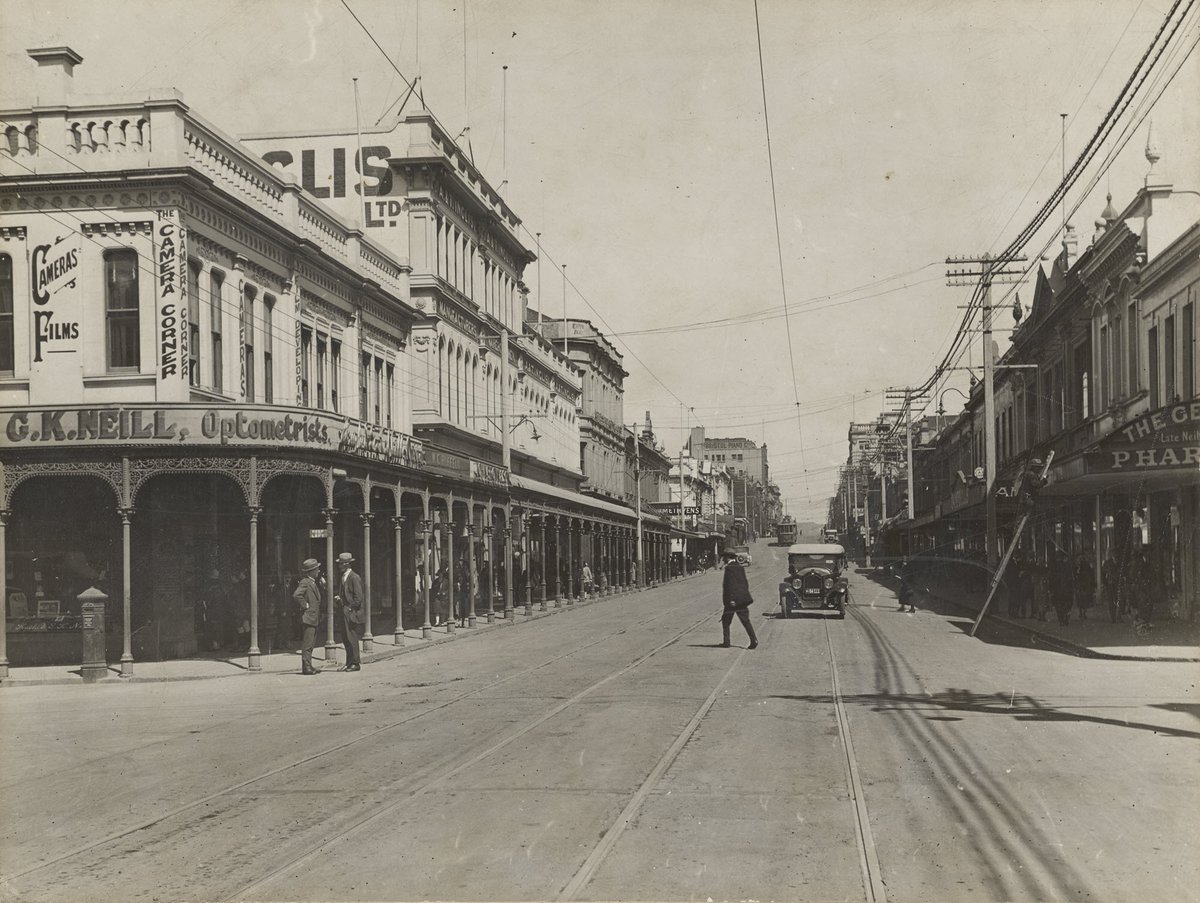 Hocken Collections tweet media