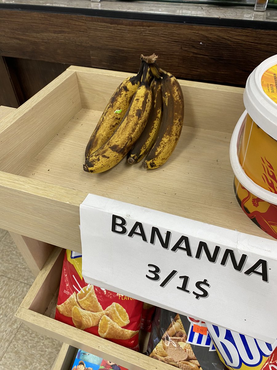 jakeskorheim's tweet photo. There are so many things wrong with gas station fruit/Fireball-mini-bottle-bucket stand. #banana #fruit @FireballWhisky https://t.co/WO4f06visx
