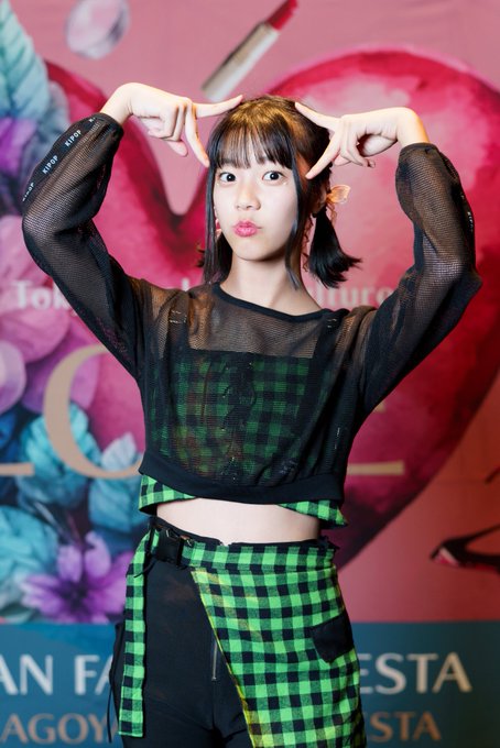 Twitterのコスプレ画像25