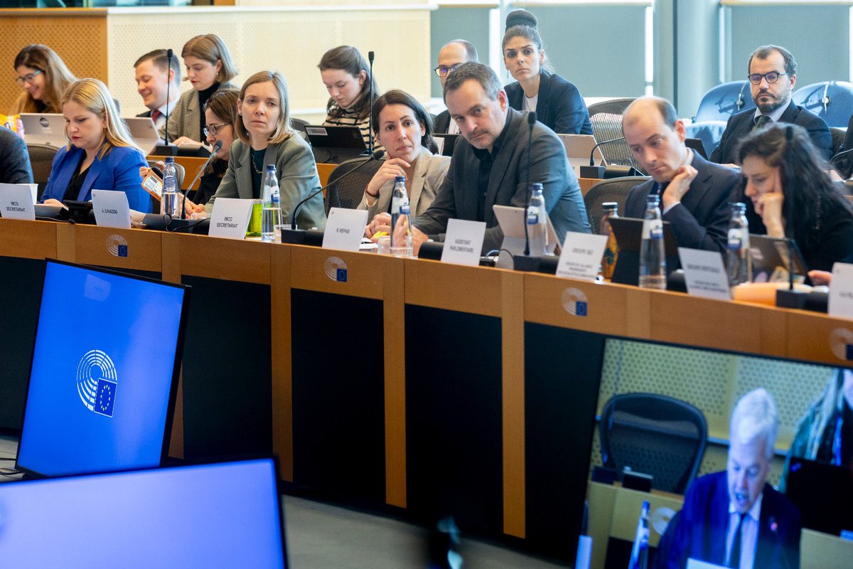 EP_SingleMarket's tweet photo. ‼️Deal 🤝 Right to repair! 

EU negotiators agreed on a bill that strengthens consumers’ right to repair &amp; makes repairs more accessible &amp; affordable in 🇪🇺🧑‍🔧

Congratulations to the @EP_SingleMarket team led by @repasi 👏

Press release ⤵️

https://t.co/OKWos52dkD https://t.co/iRdkBe1QVL
