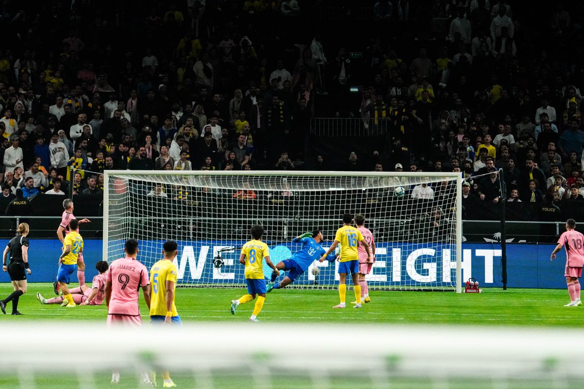 n3ijat's tweet photo. الهدف الاول اشعل المباراة 😍
.
@AlNassrFC @InterMiamiCF @RiyadhSeason  #النصر_انترميامي https://t.co/yy0C2bhTEK