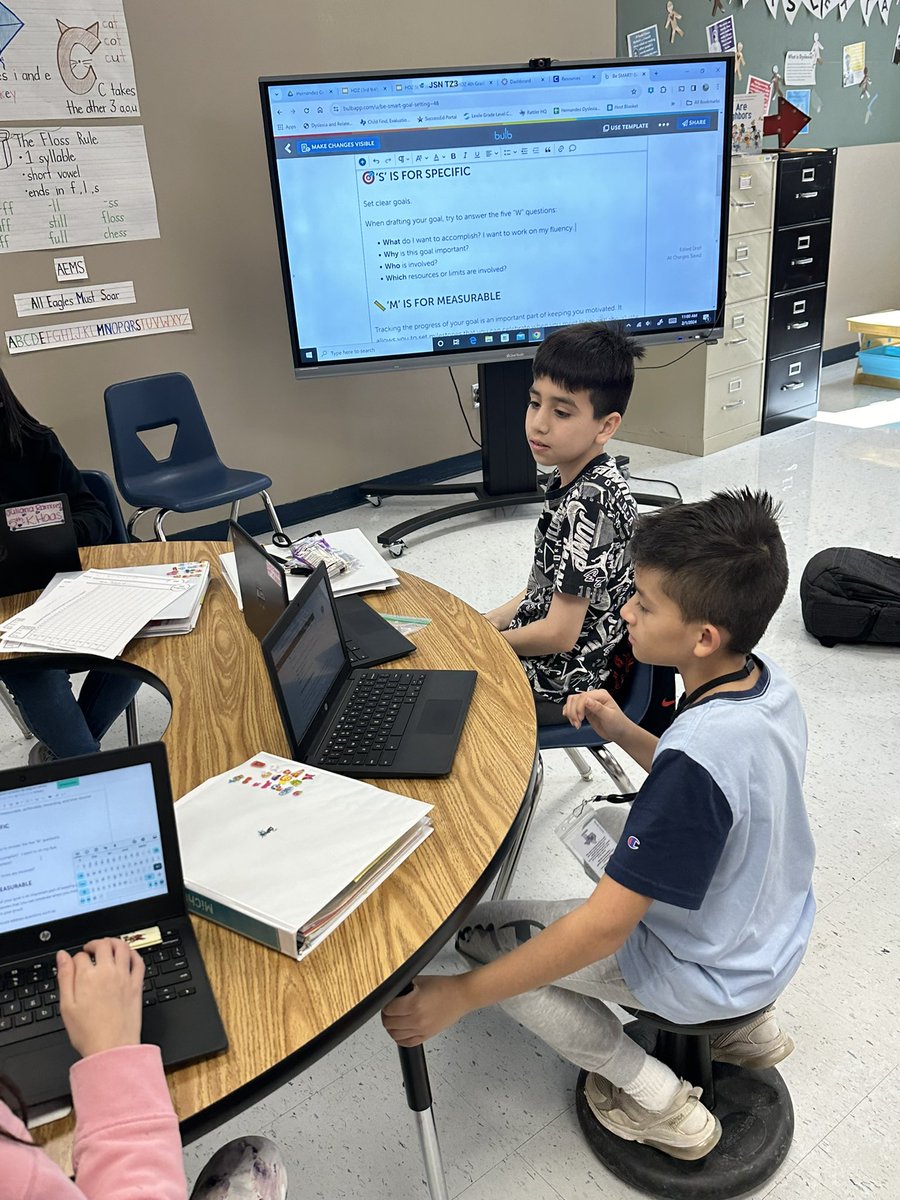 SMCISDInnovates's tweet photo. Students in @SMCISDCARPENTER’s class used @bulbapp to create SMART fluency goals based on their @Amplify data! Can’t wait to see the progress they make! 📈 #HallOfFangs @HernandezSMCISD https://t.co/t0PRPTDBbJ