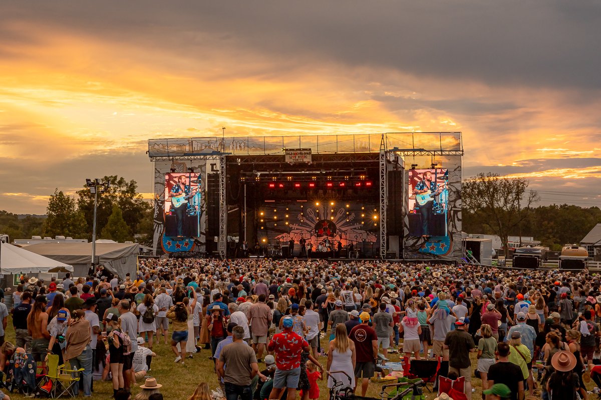 PilgrimageFest's tweet image. Nights like these 🙌🌅