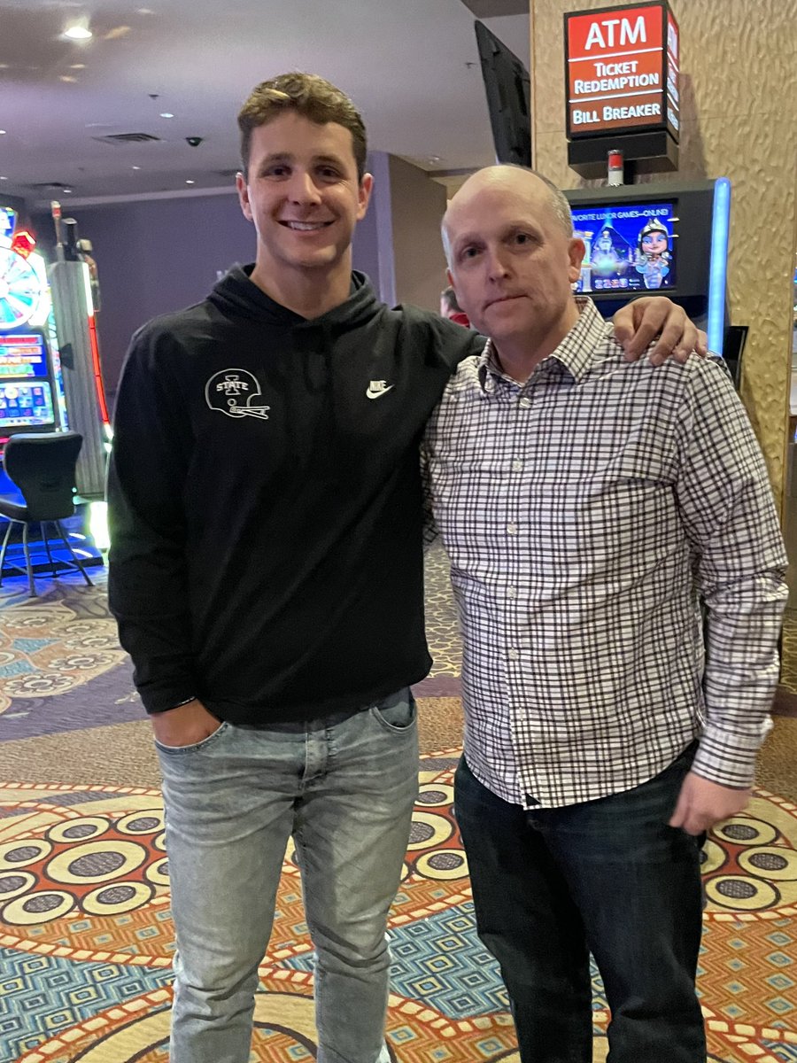tjarkse's tweet photo. @ShrineBowl @brockpurdy13 Super nice guy meeting him after the game. https://t.co/88aqKoeqBe