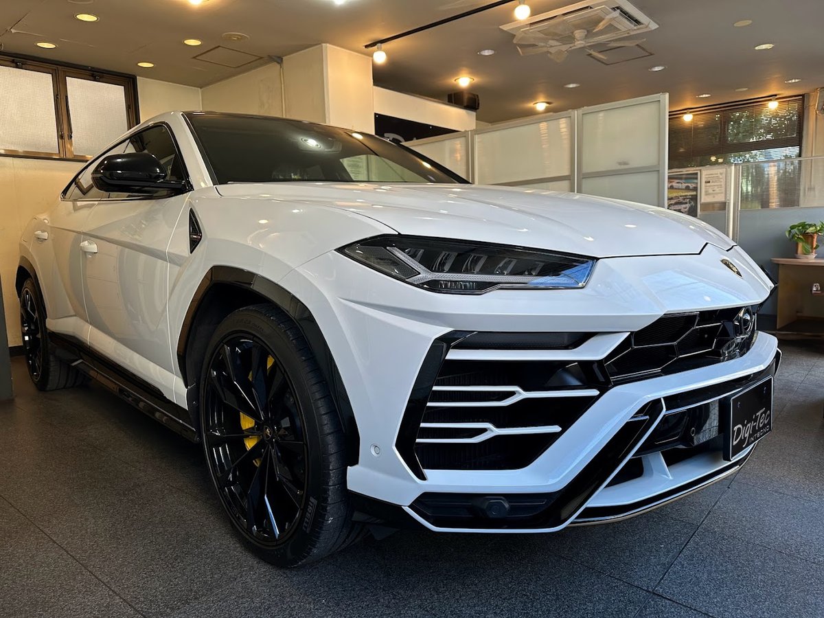 Digi_Tec's tweet photo. Lamborghini URUSです。フルエキゾーストに合わせたセッティングで700psを軽く超えます。さらにバブリングを追加し大人のサウンドを奏でます。#Lamborghini #Urus #Tuning #PopBangs #DigiTec #ランボルギーニ #ウルス #チューニング #パワーアップ #バブリング #デジテック https://t.co/8TJJXOfjoU