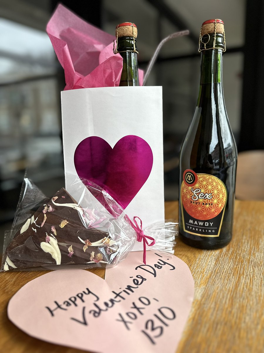 1310Kitchendc's tweet photo. Make your reservations now! Chef Jenn &amp; Team 1310 have so much planned for Valentines Day that we’ll be open for dinner on Wednesday, February 14th! Pictured here: homemade beet hummus, milk &amp; cookies goodie bag, &amp; “sex” &amp; chocolate sparkling rosé goodie bag! Join us! 🩷 https://t.co/nE3sYvm7IM