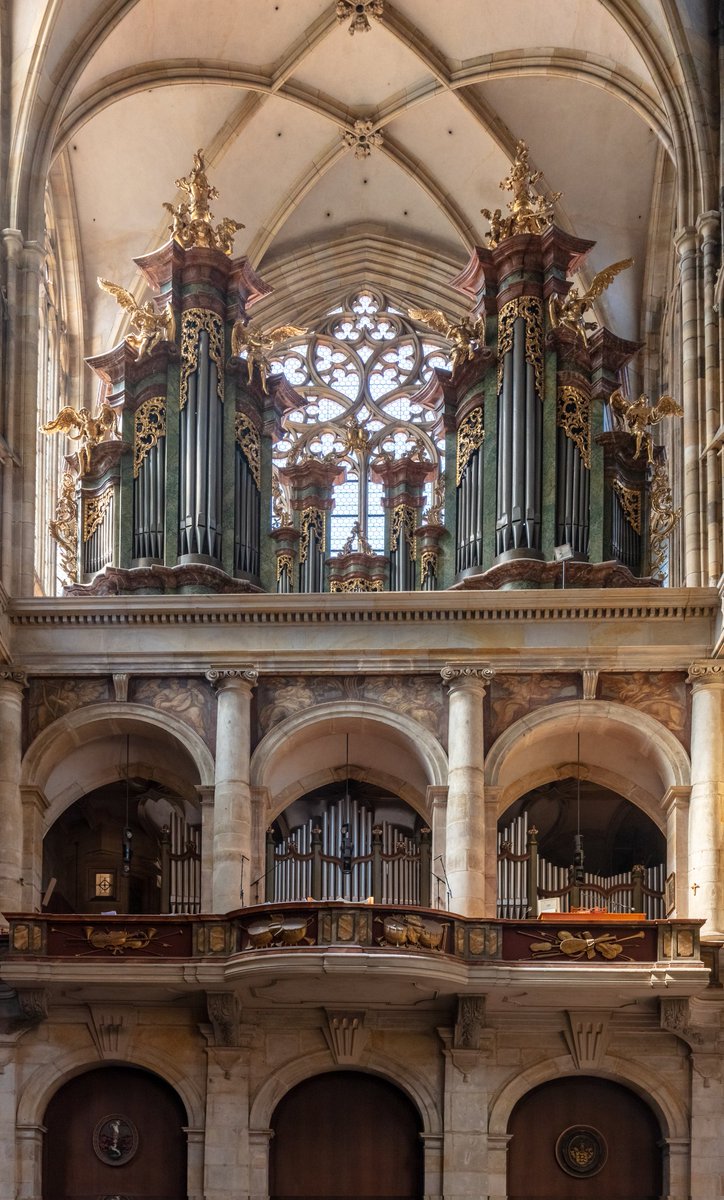 nikolausmella's tweet photo. Today marks the 291st anniversary of the birth of the Czech #organist (St Vitus Cathedral) & #baroque & #galant composer, František Xaver #Brixi. :-) ❄️ 🧭 * #Praha-Staré Město 🇨🇿
1929–31 Josef Melzel organ, St Vitus Cathedral, #Prague.
📸: Diego Celso, 2nd July 2022. https://t.co/SyWWrvZAJQ