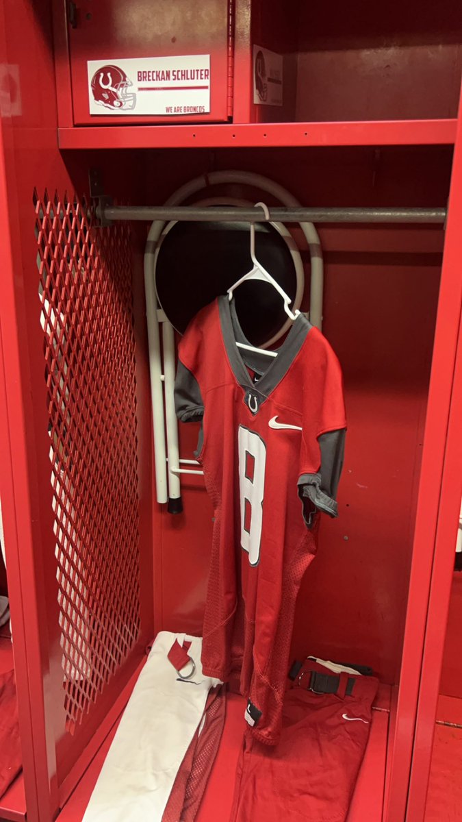 Breckan Schluter tweet media