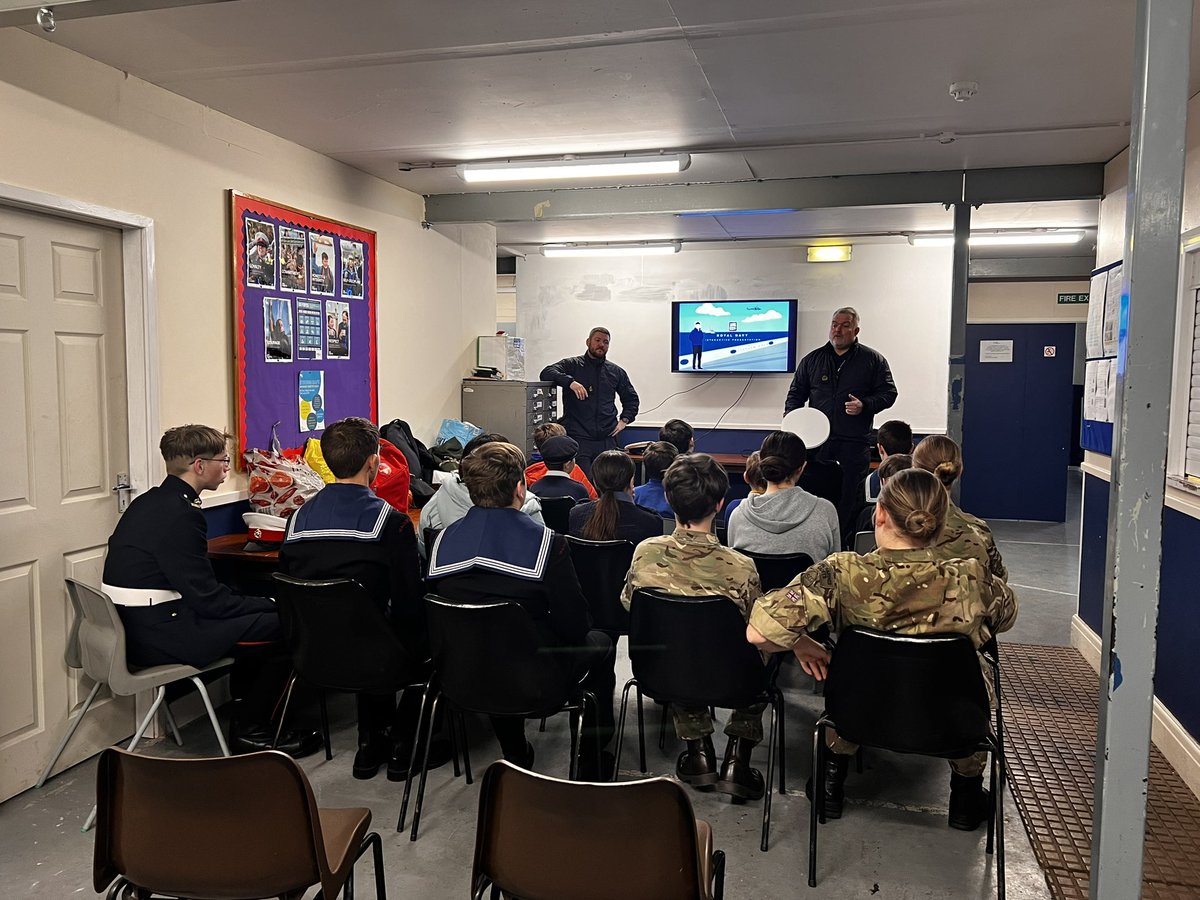 StockportSCC's tweet photo. Tonight our cadets had an action packed night with the @RoyalNavy Attract &amp; Recruitment Team. 

The team did their brand new interactive presentation and the cadets loved learning more about careers within the Navy. 

Thank you to @BeefyGarner  and the team for coming down! https://t.co/P6eM4Bm7KF