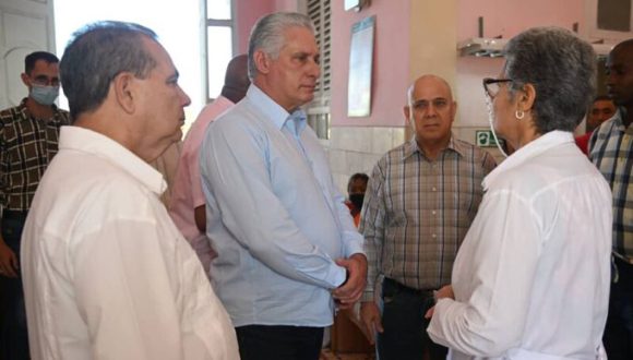 odaimis1's tweet photo. El primer secretario del Partido y presidente de Cuba, Miguel Díaz-Canel Bermúdez inició una visita de trabajo a Santiago de Cuba, último punto de un recorrido que lo condujo en las últimas semanas a todas las provincias. https://t.co/7oAix5eLUA