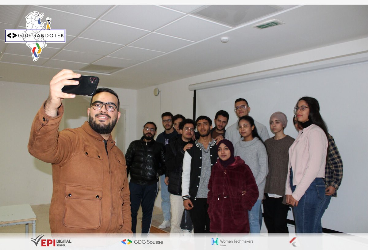 🤩Celebrate the success of our recent Cloud session! ✨
Kudos to the awesome trainer Fedi Mersni  and big thanks to participants for the vibrant energy!⚡
#gdgrandotek #gdgsousse <a href="/wtm_sousse/">Women Techmakers Sousse</a>
 #GDGMena #cloud <a href="/googlecloud/">Google Cloud</a>  @Nour_BOUAYADI
 <a href="/googledevs/">Google for Developers</a> <a href="/BarisYesugey/">Baris Yesugey</a>