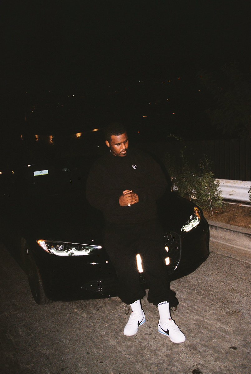 kambaintl's tweet photo. BIG @Novelist for Kamba International in our Kamba Logo Long Sleeve

Novelist is a British Musician with Ghanaian roots who has made a big impact in the UK rap &amp; grime scene with his nostalgic flows and lyrics 🇬🇧🇬🇭 

https://t.co/Dw4fjpDBEe

Photography: @Stickyy_J https://t.co/5S9dc1QXYF